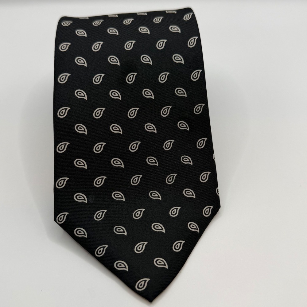 Charvet Place Vendôme Mens Silk Tie Black Cream Paisley Made in France Luxury